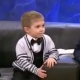 ЭЛДИК ВИДЕО: 4 жаштагы бала апасына аны менен сылык сүйлөшүү керектигин үйрөтүүдө