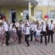 ЭЛДИК ВИДЕО: Мындай мугалим менен сабак өтүү да, бийлөө да кызыктуу болот