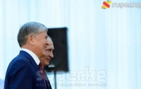 КМШ саммитин 2017-жылы өткөрүү Орусияга берилди. Украина буга каршы чыкты