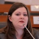 Депутат өкмөт өкүлүнө: "Референдум өткөрүүгө 317 миллион сом кетет экен, элден макулдук сурадыңарбы?"