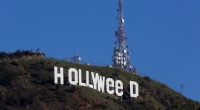 Лос-Анжелестеги "Hollywood" деген жазууну белгисиз адам "Hollyweed" деп өзгөртүп кетти