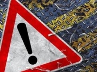 Бишкек-Ош жолунда жүк ташуучу унаа менен жеңил унаа кагылышты