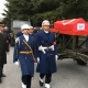 Учак кырсыгынан каза болгон экипаждын 3 мүчөсүнүн сөөгү жерге берилди