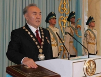 Нурсултан Назарбаев өлкөнүн Конституциясын өзгөртүүнү демилгеледи
