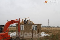 Сокулукта айдоо аянтына мыйзамсыз курулган турак үйлөр сүрдүрүлдү