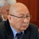 Каптагаев: "Депутаттардын шайлоо алдында тарап кеткени өлкө үчүн кечирилгис чыккынчылык"