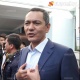 Президенттикке талапкер Өмүрбек Бабанов абакта жаткан жана куугунтуктагы саясатчылар туурасында оюн айтты