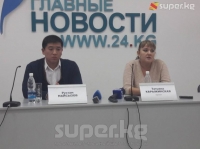 Жаран: "71 жаштагы атамды өнөктөштөрү жалган көрсөтмө менен каматып койду. Сот болсо түздөн-түз тиешеси бар далилдерди кабыл албай жатат"