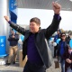 "Газпром нефть" түйүндөрүнөн май куйган кардарынын көптөн күткөн кыялын орундатып, Ысык-Көлдүн жээгиндеги 3 бөлмөлүү коттеджди тапшырды