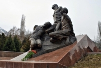ЖЫЛНААМА, 8-НОЯБРЬ: Тарых жана ата-бабаларды эскерүү күнү