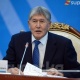 Алмазбек Атамбаев Сооронбай Жээнбековго: "Досум, мени уят кылбай таза иштеп бер"