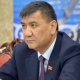 Депутат Матраимов министрликтердеги кызматтык унаалардын санын кыскартуу керектигин айтты