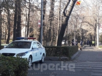 УКМКнын имаратын милиция кызматкерлери кайтарууга алды