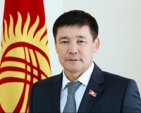 Депутат: "Өкмөт акча бербегендиктен спортчулар мелдештерге өздөрүнүн капчыгынан билет сатып алууга аргасыз"