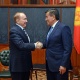 Президент Сооронбай Жээнбеков Александр Масляковго КВНдин "Жайкы Чемпиондук Кубогун" Ысык-Көлдө өткөрүүнү сунуштады