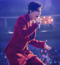 Казак ырчысы Димаш Кудайбергенов Кытайдын "IQIYI awards" сыйлыгынын "Жылдын мыкты ырчысы" наамына татыды