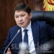Өкмөттүн басма сөз кызматы журналисттен Сапар Исаковдон кечирим суроосун талап кылды