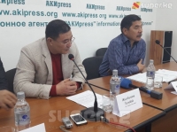 Юрист: "Жеке ишкерлер 14 сотыхка жетпеген жер тилкеси үчүн муфтияттан 1 миллион доллар сурап жатышат"