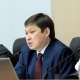 Өкмөт башчы өзгөчө кырдаал учурунда адамдарды ташуу үчүн эки тик учак алуу керектигин айтты