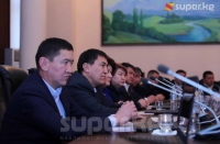 Парламент спикери Оштун депутаттарына өлкөдө экономикалык жылыштар болуп жатканын айтты