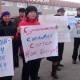 Караколдо медициналык колледждин директорунун өлүмү боюнча шаардык соттун чечимине нааразы болгондор митингге чыгышты