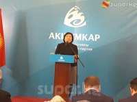 Чолпон Жакупова: "Эгер шайлоонун жыйынтыгын каалагандай жазууга мүмкүн болсо, талапкерлердин миллиондогон акчалары текке кетет"