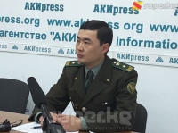 "Ак-Тилек унаа жолу" көзөмөл-өткөрүү жайынын мурдагы башчысы: "Казакстандан күйүүчү майды мыйзамсыз ташып келе жаткандарды кармагандан кийин кызматтан алындым"