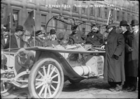 ЖЫЛНААМА, 12-ФЕВРАЛЬ: 109 жыл мурун автомашиналардын биринчи дүйнөлүк жарышы Нью-Йорк шаарынын Таймс-сквер аянтынан старт алган