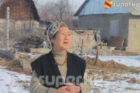 Социалдык камсыздоо департаменти: "4 небересин жалгыз багып жаткан Мария Атабаевага азык-түлүктөн жардам бере албайбыз"