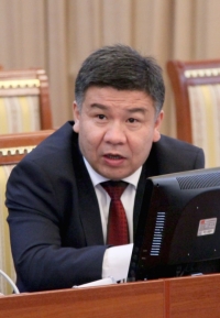 Шыкмаматов өзүнө козголгон кылмыш ишинин мотиви "саясий оппоненттердин оозун басуу" дейт