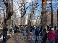 УКМКнын жанындагы митингге 200дөн ашуун адам келди (фото)