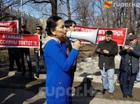 Аида Салянова: "Референдумга каршы чыккандарга куугунтук башталды"