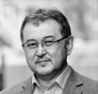 Эмил Үмөталиев УКМКнын сурагында болгон сүйлөшүүнү ачыктабайт