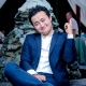 ЖЫЛНААМА, 27-МАРТ: Тамашоучу, актёр Жаныш Майрамбек уулу 27 жашын кесиптештери менен белгилейт