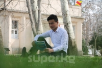 Айланасы жашылданып, жаз жыттанган Бишкек (фоторепортаж)