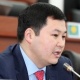 Депутат Акылбек Жамангулов курулуп жаткан жолдордун сапатын көзөмөлгө алуу керектигин айтты