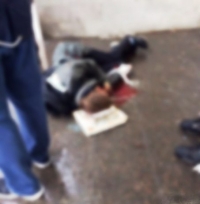 Санкт-Петербургда өспүрүм белгисиз буюмду жерден алганда колунан жарылып кетти