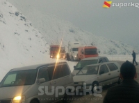 Оор жүк ташуучу унааларга ашыкча жүк салууга тыюу киргизүү сунушталууда