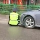 Патрулдук милициянын кызматкерин унаасы менен сүзгөн айдоочуга кылмыш иши козголгон жок