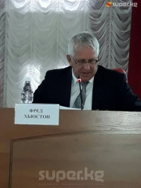 Жогорку сотто коомдун сот тутумуна ишеним көрсөтпөгөндүгүнүн себептери талкууланууда