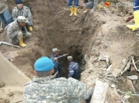 Өзгөндө жер көчкү алдында калгандарды издөө иштери улантылып жатат (фото)