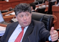 ЖЫЛНААМА, 1-МАЙ: Жогорку Кеңештин экс-депутаты Замир Бекбоев 64 жашка чыкты
