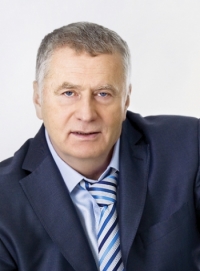 ЖЫЛНААМА, 13-МАЙ: Мындан 4 жыл мурун орусиялык саясатчы Владимир Жириновскийге Кыргыз Республикасына кирүүгө тыюу салуу сунушталган