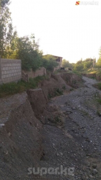 ЭЛДИК КАБАР: Лейлекте Кулунду айылынын тургундарынын үйлөрү кулаганы турат