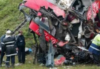 ЖЫЛНААМА, 17-МАЙ: 14 жыл мурун Францияда автобус оодарылып, 25 жүргүнчү көз жумган
