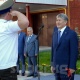 Президент Алмазбек Атамбаев УКМКнын кызматкерлерине жаңы батирлердин ачкычтарын тапшырды
