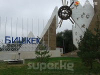 Бишкекте Фольксваген менен Тойота сүзүшүп, айдоочулары бейтапканага жеткирилди