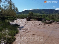 Аксы районунун Итагар айылындагы 15 үй сел алып кетүү коркунучунда турат