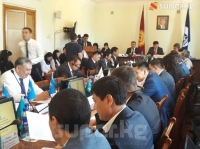 "Жайында эл сууну сугарууга коротуп, конуштарда суу жетишсиз болууда" дейт Октябрь районунун акими