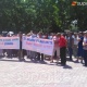 Уруксат кагазы жок курулган үйлөрдү мыйзамдаштыруу талабы менен 100дөн ашык адам Ак Үйдүн алдына митингге чыкты